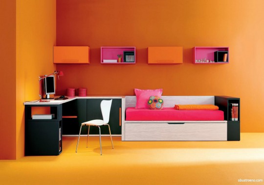 Значения ярких цветов мебели 